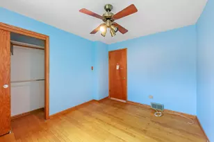 5530 S Merrimac Ave, Chicago, IL 60638 - Photo 8