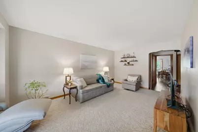 5142 S Lockwood Avenue, Chicago, IL 60638 - Photo 2