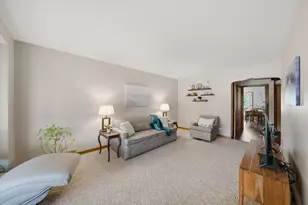 5142 S Lockwood Ave, Chicago, IL 60638 - Photo 2
