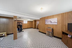 5142 S Lockwood Ave, Chicago, IL 60638 - Photo 12