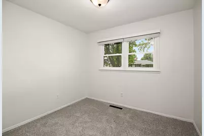 362 S Barbara Drive, Kankakee, IL 60901 - Photo 10