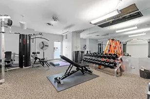 6301 N Sheridan Rd, Chicago, IL 60660 - Photo 20