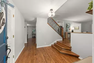 908 Kennebec Ln, Naperville, IL 60563 - Photo 4
