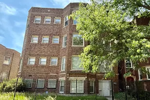 7722 S Cornell Ave, Chicago, IL 60649 - Photo 1