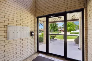 15229 Catalina Dr, Orland Park, IL 60462 - Photo 20