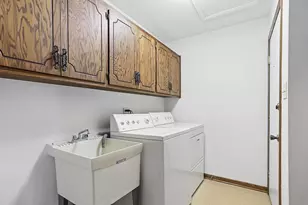 15229 Catalina Dr, Orland Park, IL 60462 - Photo 12
