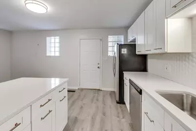 4361 S Greenwood Avenue #1N, Chicago, IL 60653 - Photo 12