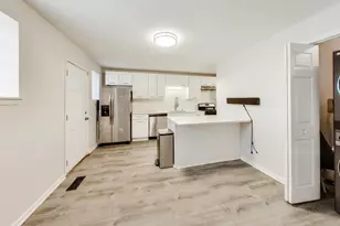 4361 S Greenwood Ave, Chicago, IL 60653 - Photo 10
