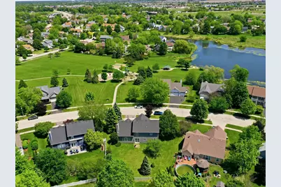 225 Parkside Lane, Oswego, IL 60543 - Photo 4