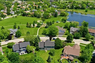 225 Parkside Ln, Oswego, IL 60543 - Photo 4