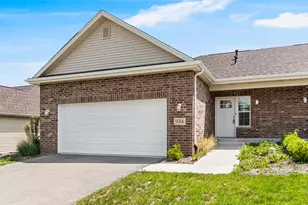 934 Arrowhead Dr, Elwood, IL 60421 - Photo 1
