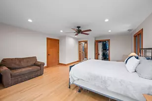 23W212 Blackcherry Ln, Glen Ellyn, IL 60137 - Photo 24
