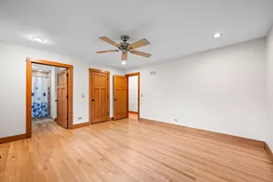 23W212 Blackcherry Ln, Glen Ellyn, IL 60137 - Photo 22