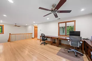 23W212 Blackcherry Ln, Glen Ellyn, IL 60137 - Photo 32