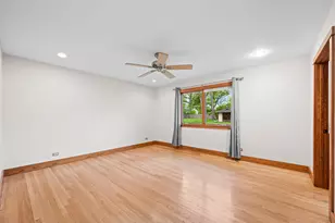 23W212 Blackcherry Ln, Glen Ellyn, IL 60137 - Photo 20