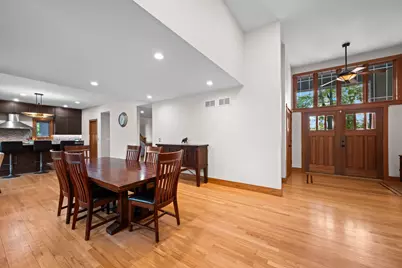 23W212 Blackcherry Lane, Glen Ellyn, IL 60137 - Photo 10