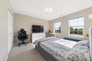 15 Margaret Dr, Schaumburg, IL 60194 - Photo 8