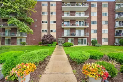 2900 Maple Avenue #4A, Downers Grove, IL 60515 - Photo 1