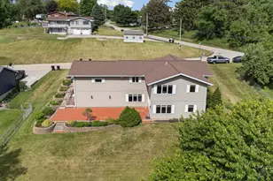 811 16th St, Fulton, IL 61252 - Photo 28