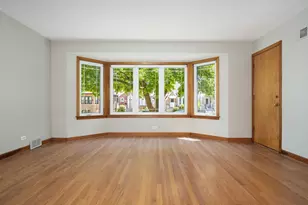 6038 N Austin Ave, Chicago, IL 60646 - Photo 4