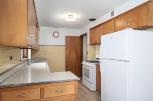 6038 N Austin Ave, Chicago, IL 60646 - Photo 14