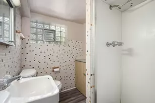 6038 N Austin Ave, Chicago, IL 60646 - Photo 20