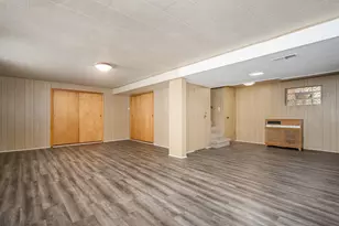 6038 N Austin Ave, Chicago, IL 60646 - Photo 18