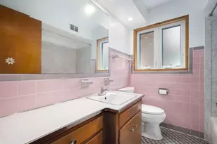 6038 N Austin Ave, Chicago, IL 60646 - Photo 10