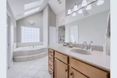 21W768 McCarron Road, Glen Ellyn, IL 60137 - Photo 26