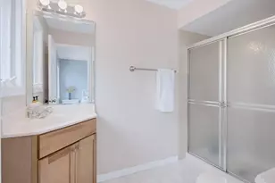 21W768 McCarron Rd, Glen Ellyn, IL 60137 - Photo 28
