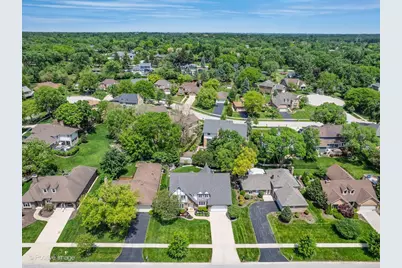 21W768 McCarron Road, Glen Ellyn, IL 60137 - Photo 4
