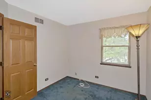 2615 Oakshire Ct, Aurora, IL 60502 - Photo 20