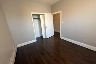 368 E 59th St, Chicago, IL 60637 - Photo 8