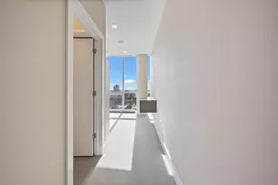 110 W Superior St, Chicago, IL 60654 - Photo 22