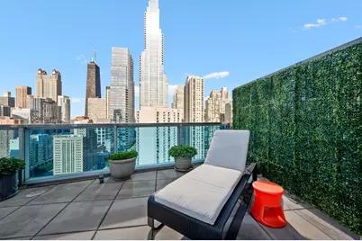 110 W Superior Street #2603, Chicago, IL 60654 - Photo 8