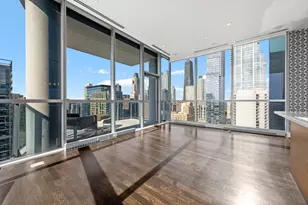 110 W Superior St, Chicago, IL 60654 - Photo 18