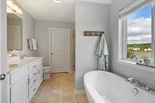 260 E Parkland Dr, Island Lake, IL 60042 - Photo 16
