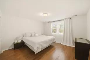 2501 W Bryn Mawr Ave, Chicago, IL 60659 - Photo 10