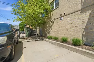 2501 W Bryn Mawr Ave, Chicago, IL 60659 - Photo 14