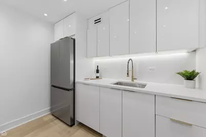100 E Walton Street #36D, Chicago, IL 60611 - Photo 6