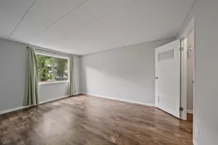 1102 Westover Ln, Schaumburg, IL 60193 - Photo 6