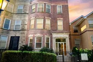 3536 S Prairie Ave, Chicago, IL 60653 - Photo 1