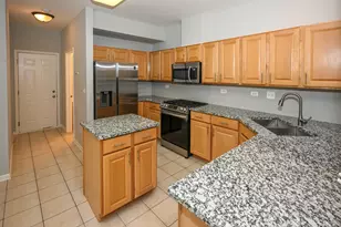 574 E Thornhill Ln, Palatine, IL 60074 - Photo 10