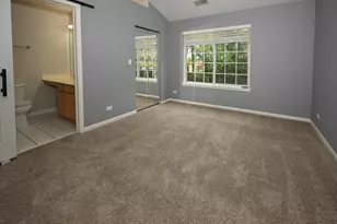 574 E Thornhill Ln, Palatine, IL 60074 - Photo 16