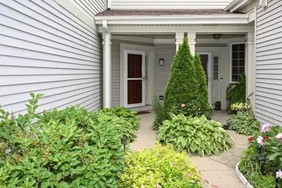 574 E Thornhill Lane, Palatine, IL 60074 - Photo 2