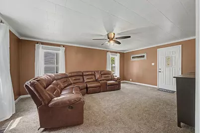 1206 E Main Street, Clifton, IL 61727 - Photo 6