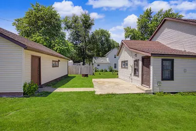 1206 E Main Street, Clifton, IL 61727 - Photo 30