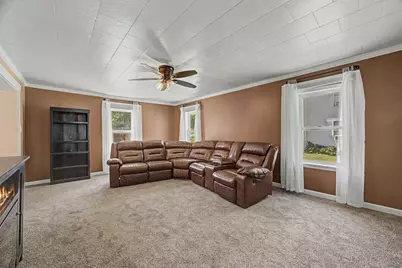 1206 E Main Street, Clifton, IL 61727 - Photo 4