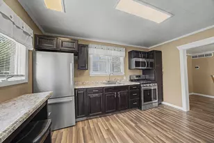 1206 E Main St, Clifton, IL 61727 - Photo 10