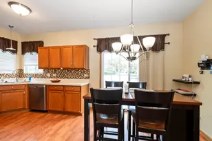 6301 Southridge Dr, Plainfield, IL 60586 - Photo 4